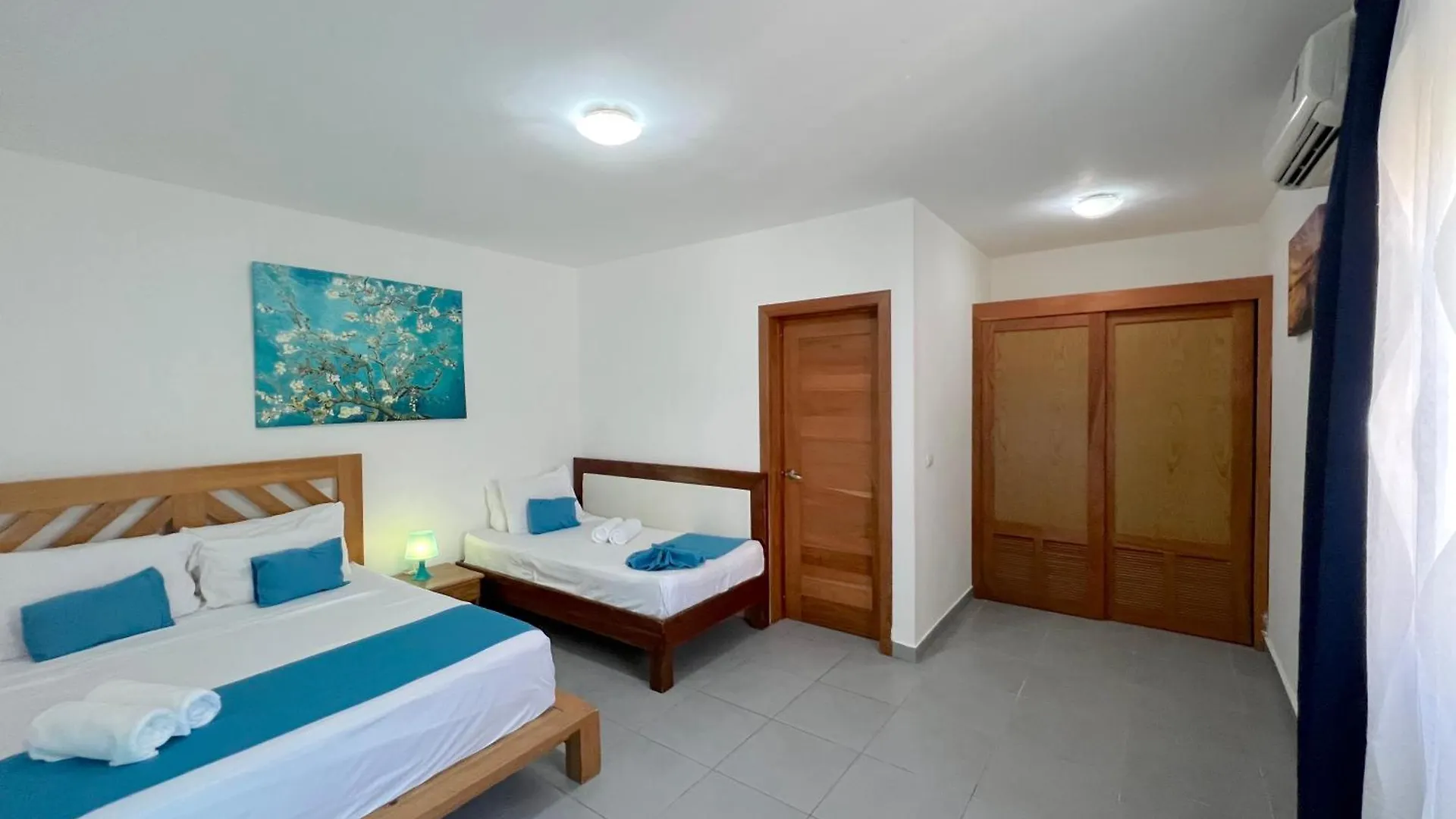 Sol Caribe Suites - Playa Los Corales - Beach Club, Wifi, Swimming Pool Punta Cana
