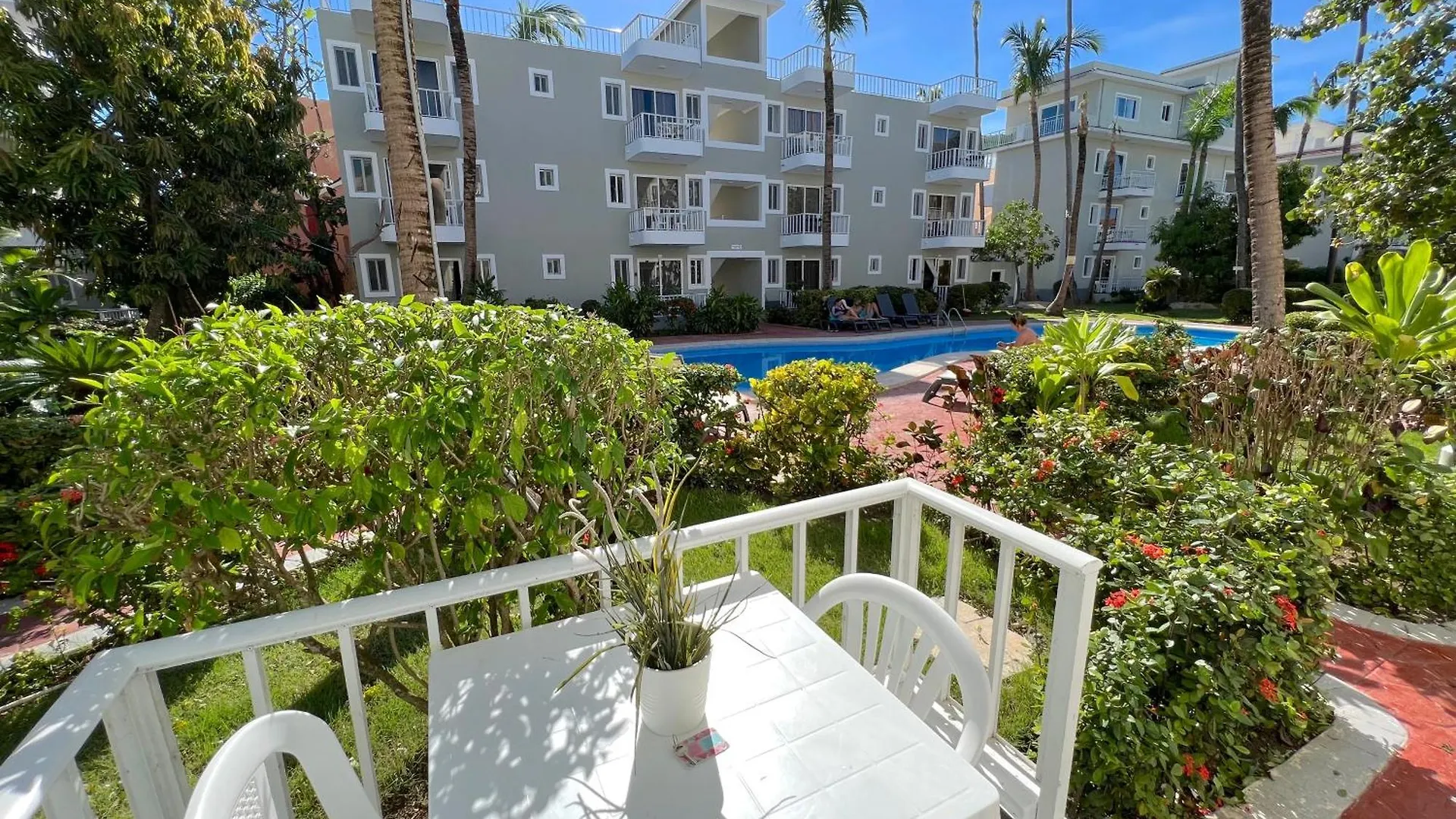 Hotel Sol Caribe Suites - Playa Los Corales - Beach Club, Wifi, Swimming Pool Punta Cana